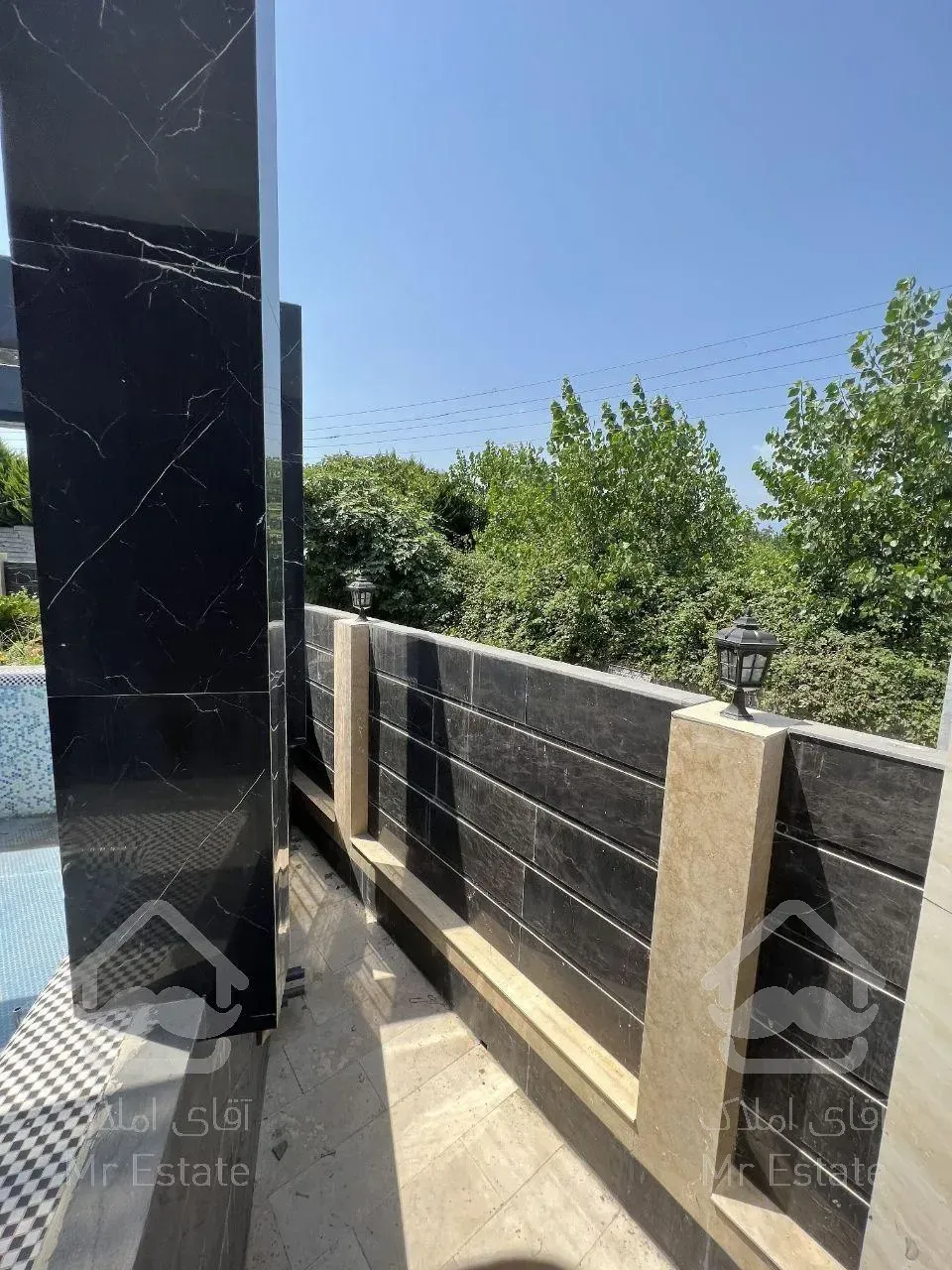 ویلا فلت استخردار با معماری مدرن/موقعیت تاپ لوکیشن