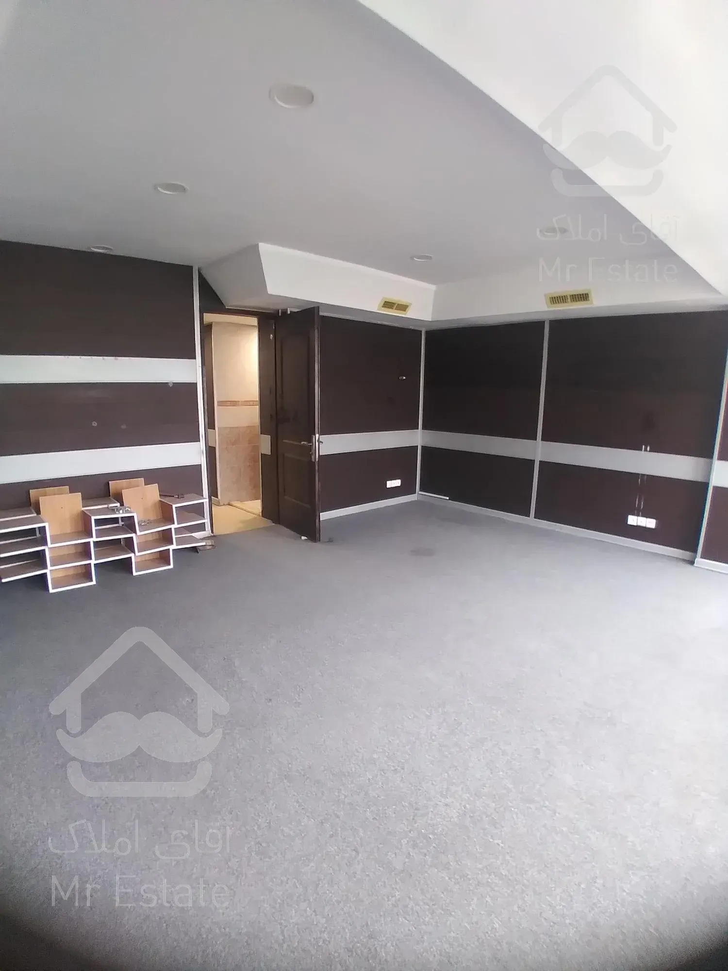 ۴ واحد در یک طبقه سند اداری