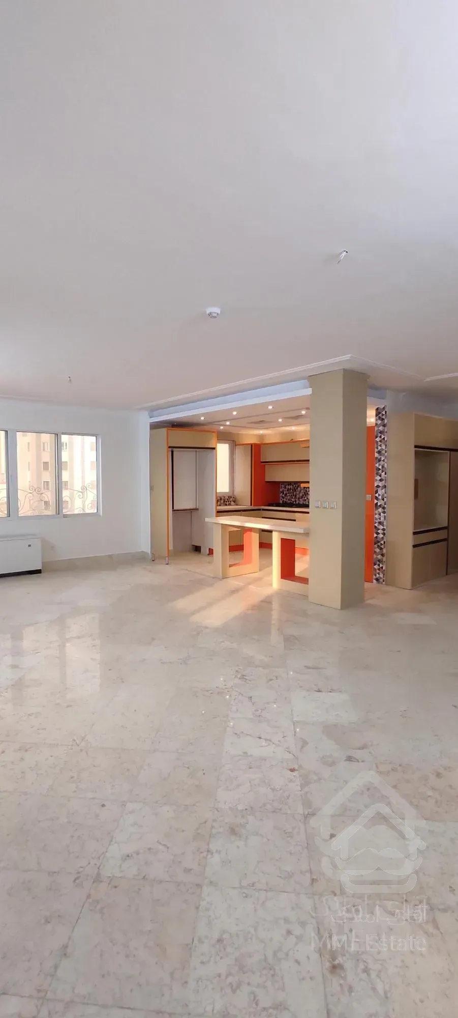 ۱۳4متر آکواریوم نور/ویو دار سعادت آباد