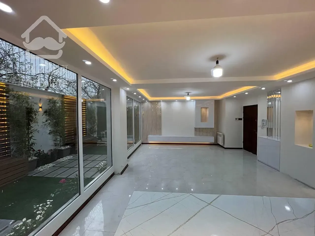 آپارتمان ۸۱ متری ، لاکچری ، عدل