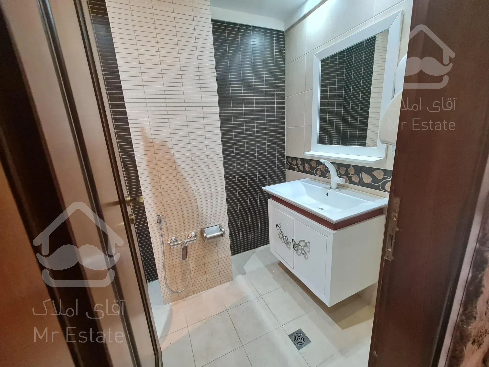 اجاره آپارتمان ۱۹۰ متری، فرمانیه شرقی