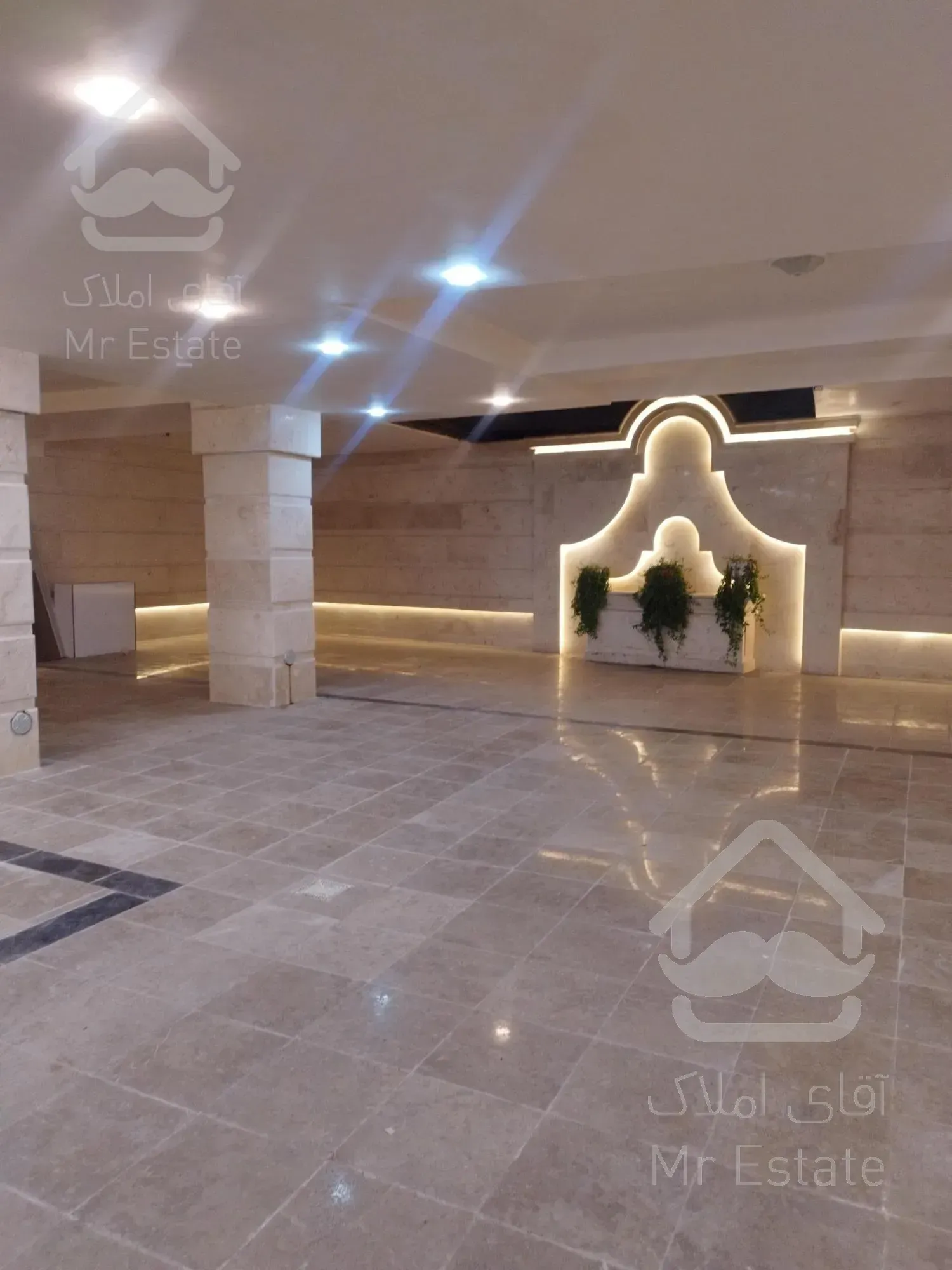 فروش آپارتمان۲۰۰ متری تک واحدی در شهر آبیک قزوین