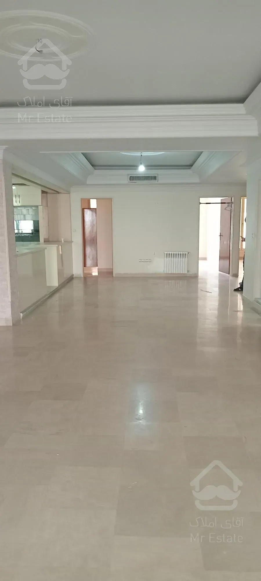 ۱۳۰ متر/ ۳ خوابه/دریاچه/رهن و اجاره فوری