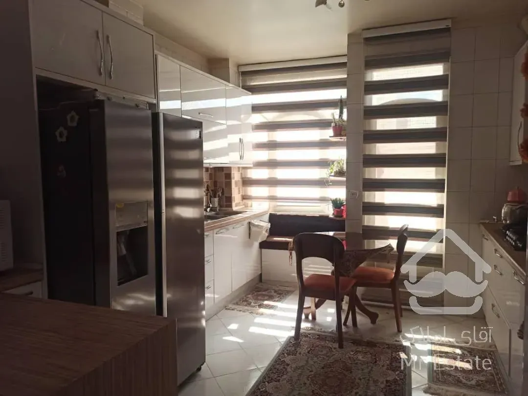 88متر دو خوابه با پارکینگ فول بازسازی