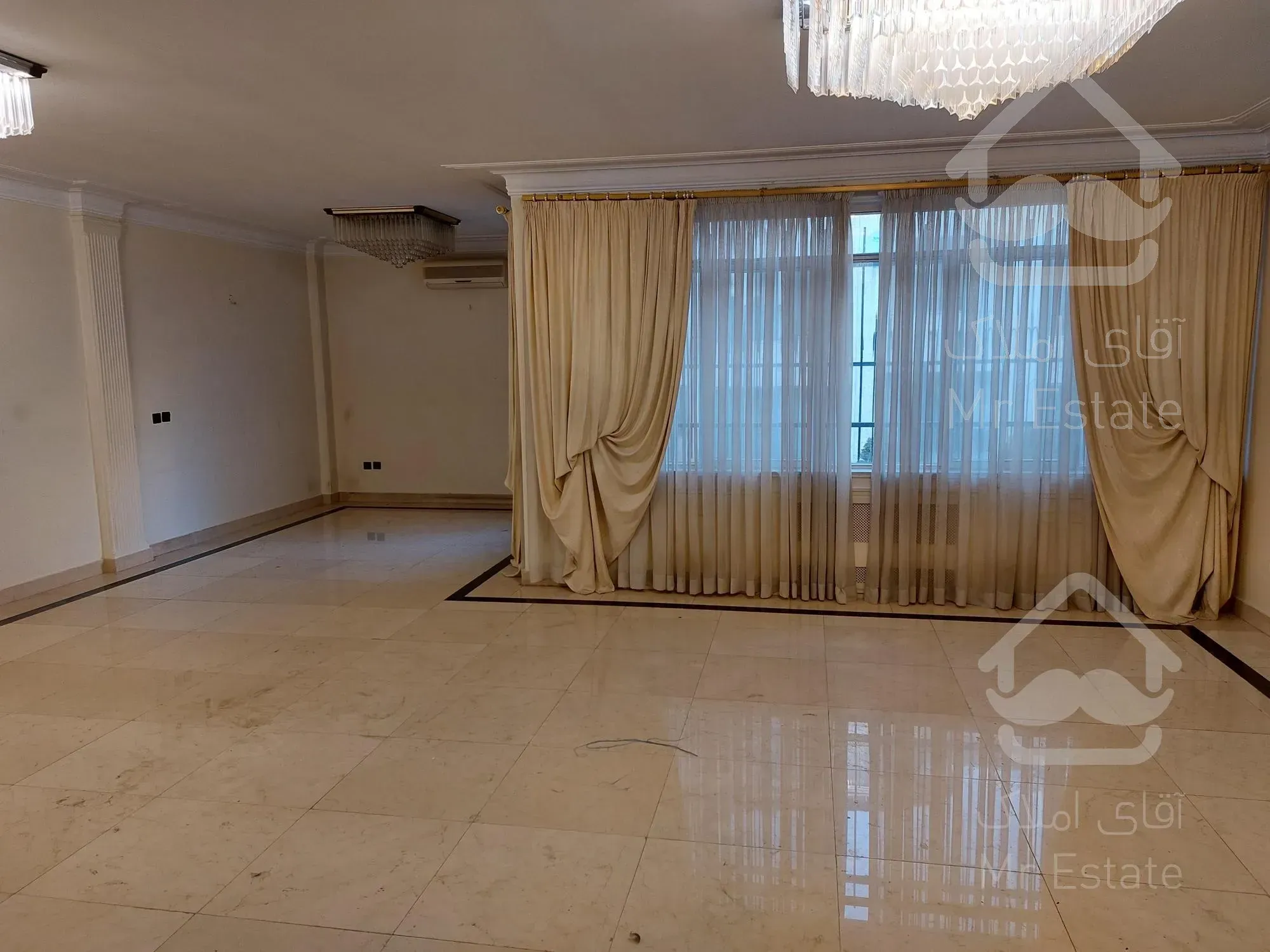 فروش پنت هاوس ۴۴۰ متری در فرمانیه شرقی