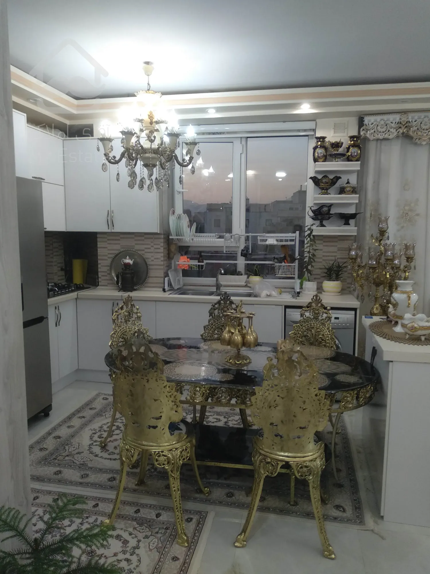 ۸۸متر/۲خواب/سالن پرده خور