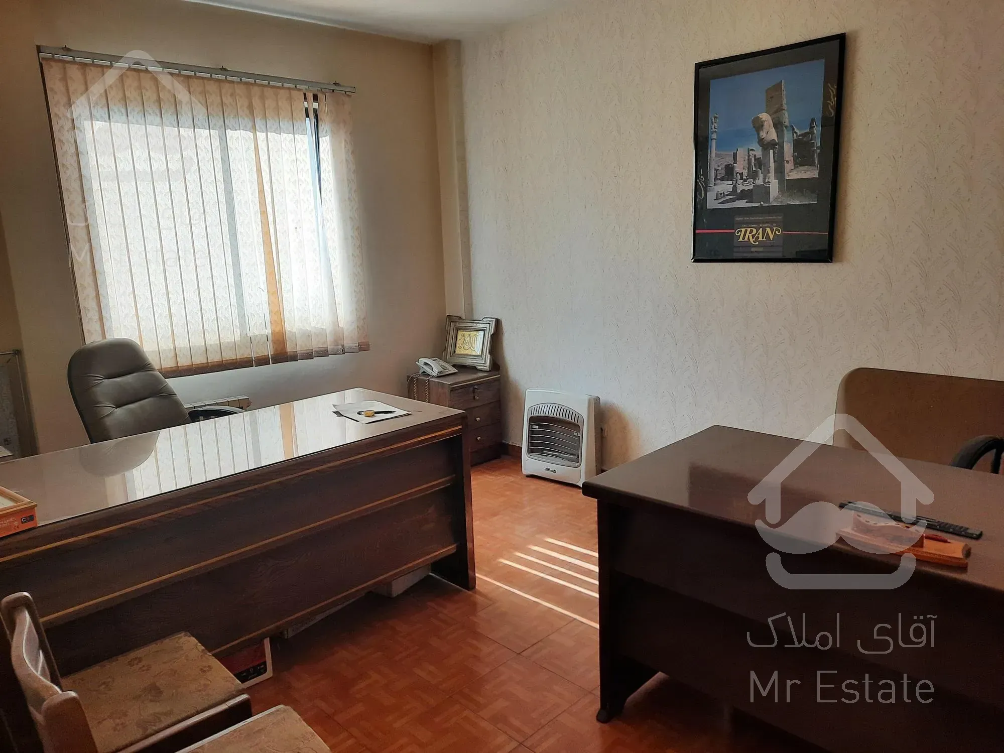 بلوار کشاورز ، جمالزاده شمالی ، ۶۷ متر سند اداری