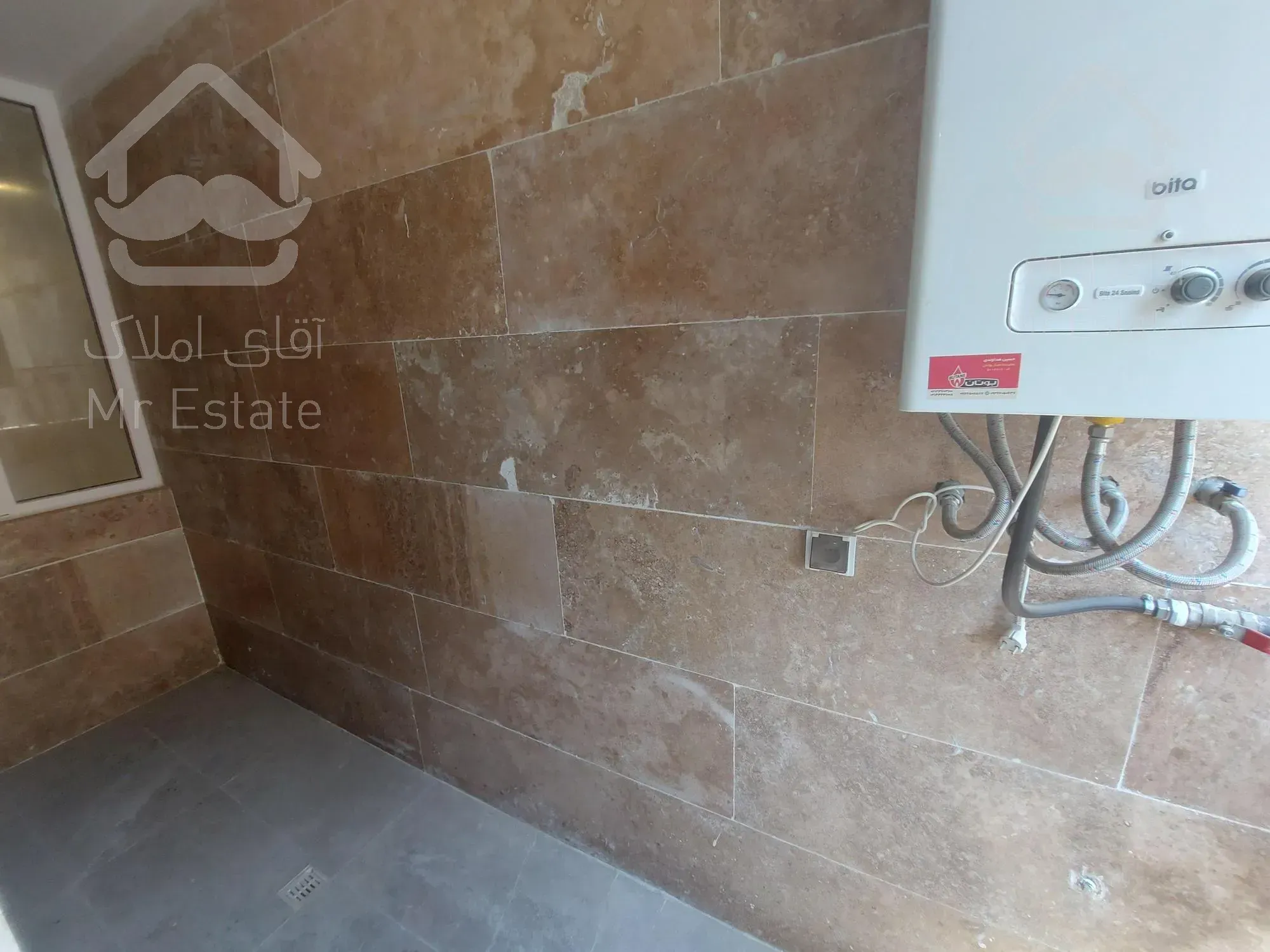 مقتح شمالی امیراتابک ۱۳۰متر رهن کامل ۳خواب