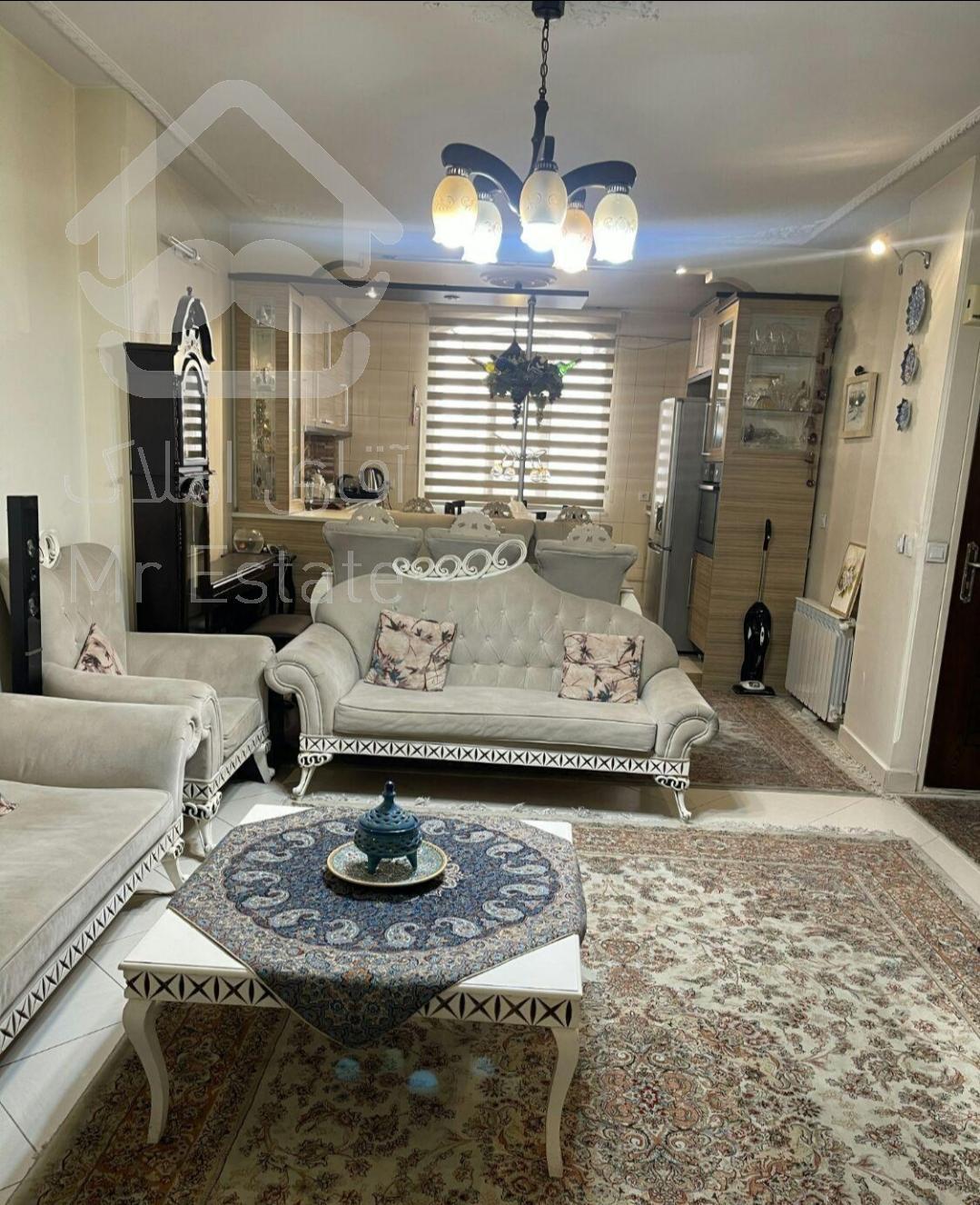 فروش اپارتمان ۸۰ متری دو خوابه فول بازسازی شده در چهارباغ