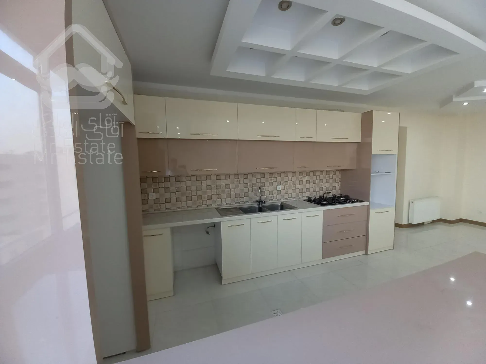 آپارتمان/۱۳۵/متر/سه/خوابه