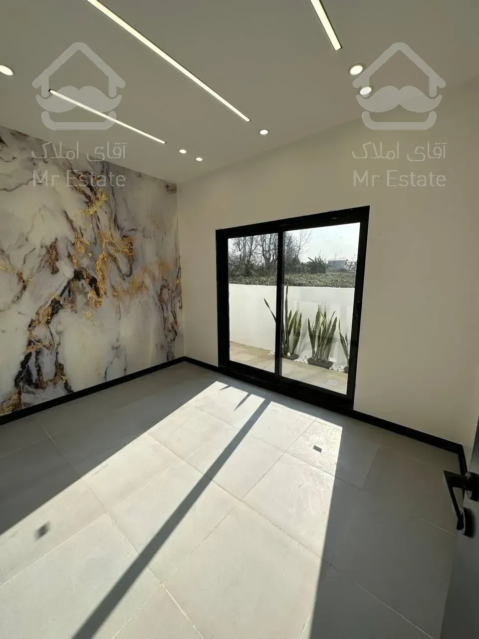 ویلا فلت شیک و نوساز/منطقه جنگلی/متریال درجه یک