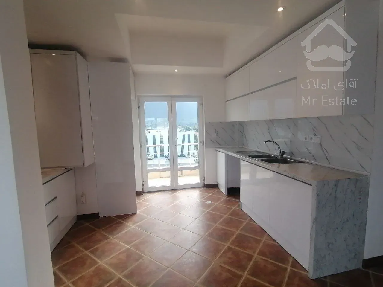 رهن و اجاره اپارتمان ساحلی شهرکی ویو دریا