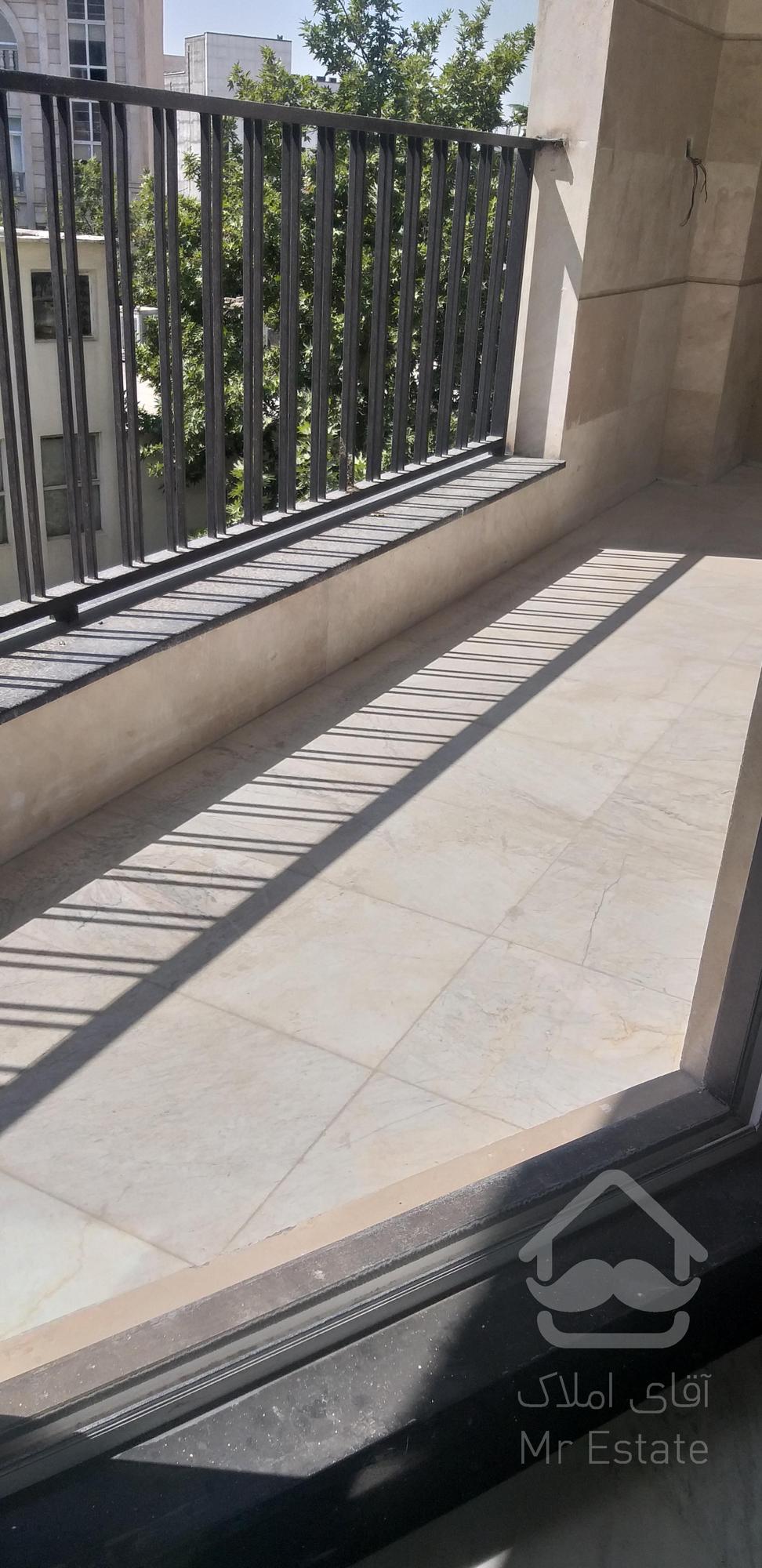 فروش آپارتمان ۲۲۴متری در نیاوران