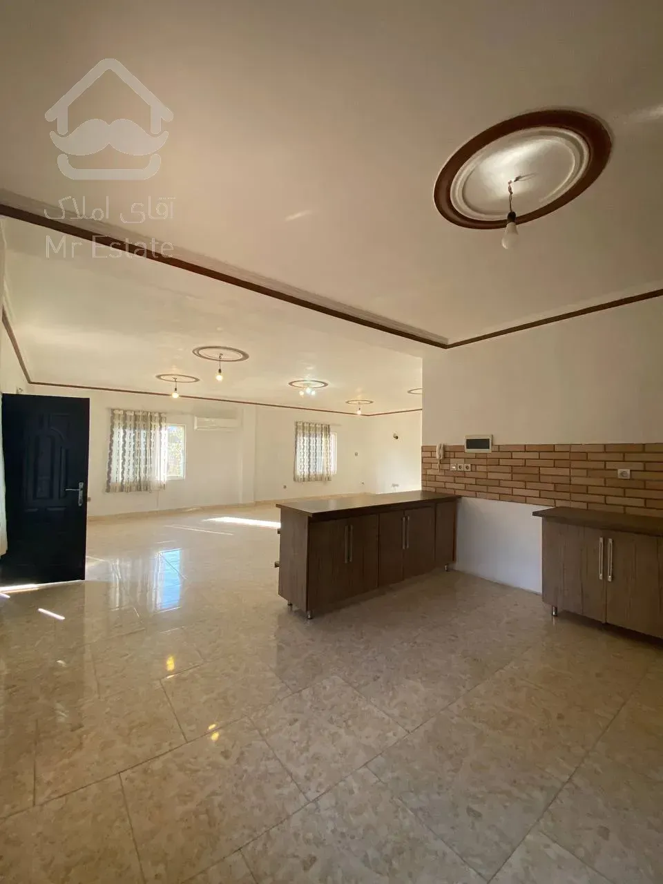 رهن و اجاره واحد ۱۶۰متری کمربندی ونوش