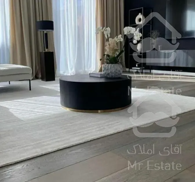 ویلا ۱۱۰۰ متر شهرک غرب زیر قیمت