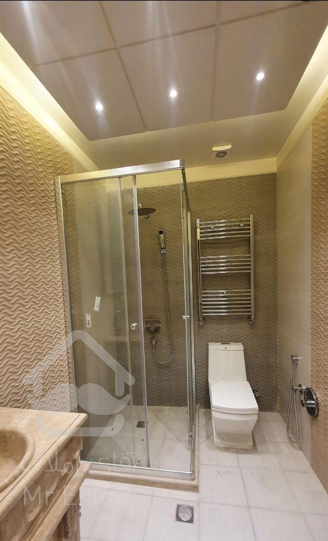 ۲۰۰ متر/۳ خواب/ویو ۳۶۰ درجه/شهرک نفت