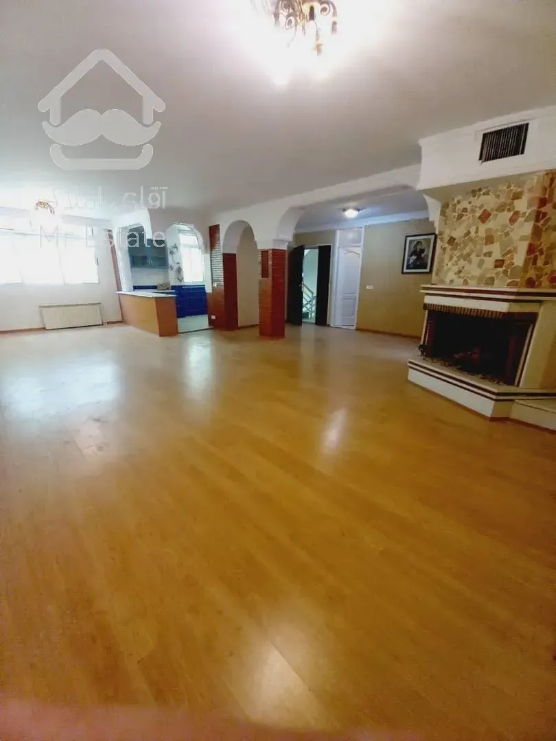 سعادت آباد ۱۳۰متری ۲خواب ویلایی