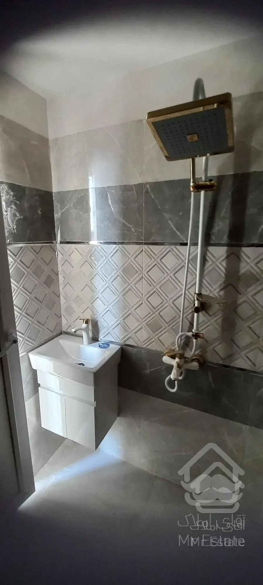 آپارتمان تک واحدی دو خواب نوساز