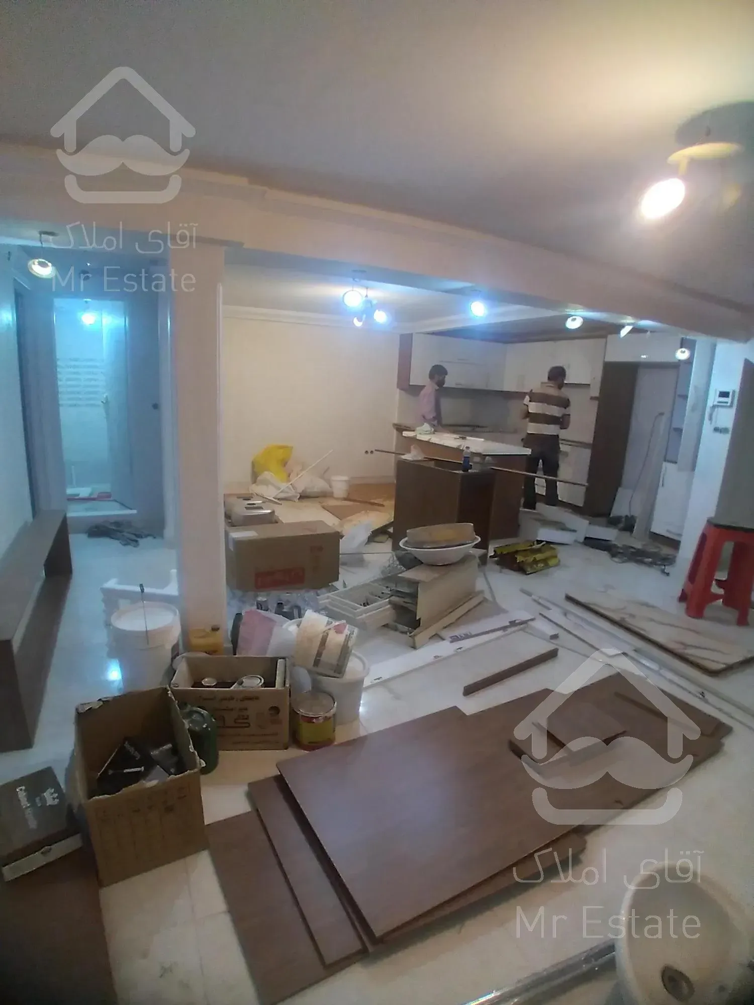 ۸۵ متر موقعیت اداری