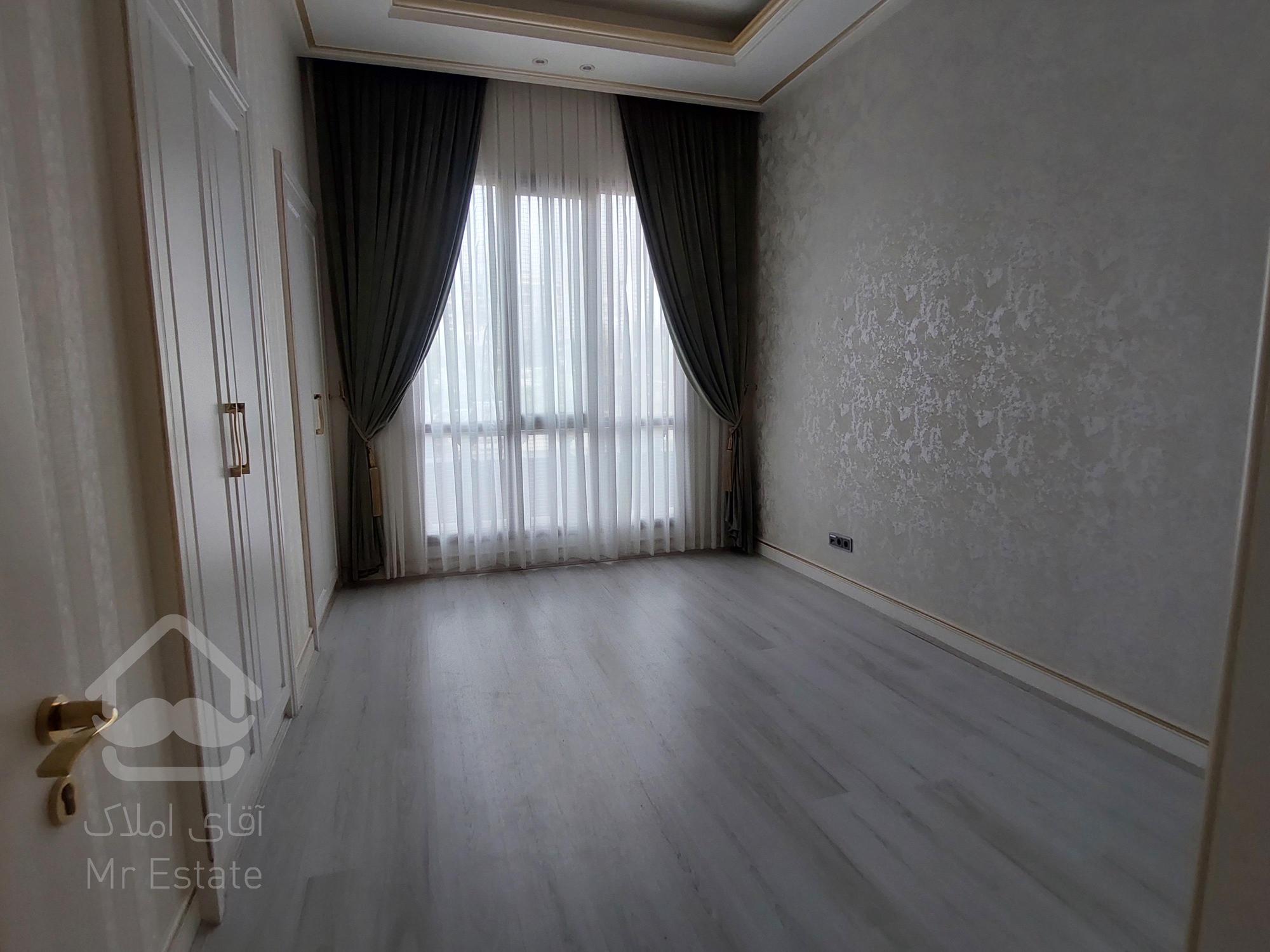 دولت سرای ۲۴۰ متری/ فرمانیه شرقی /۳ خوابه /فول مشاعات