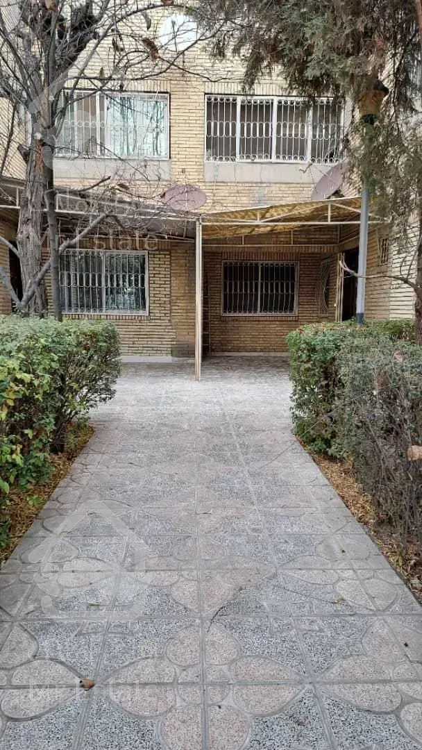 ۲۰۳ متر ویلا دوبلکس شهرک غرب