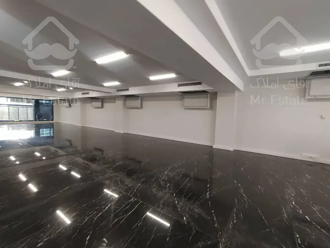 میدان ونک ۱۰۰۰ متر سنداداری