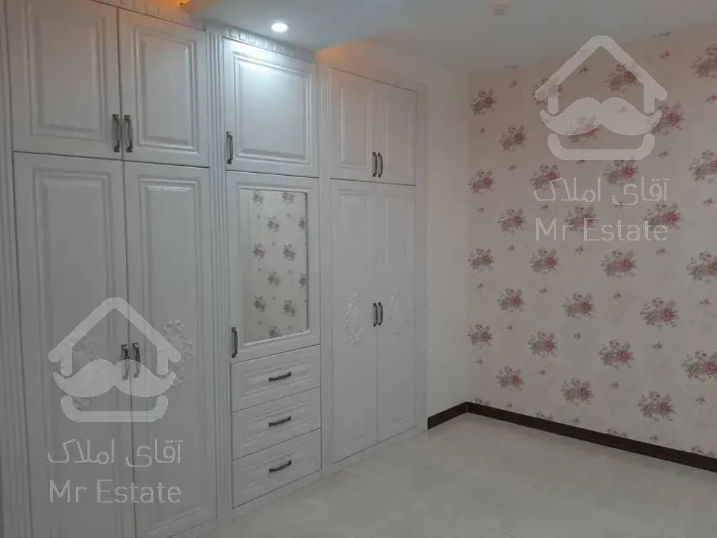 140متر۳خواب*وام دار*کلید نخورده*