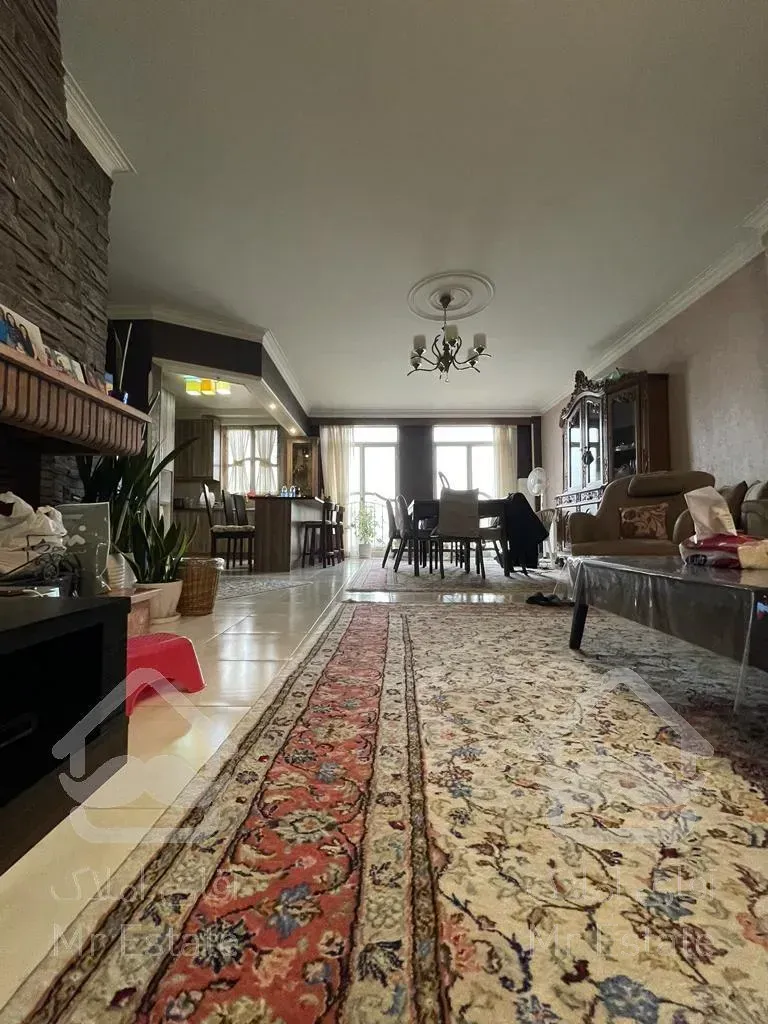 ۱۳۵ متری دو پارکینگ در ظفر