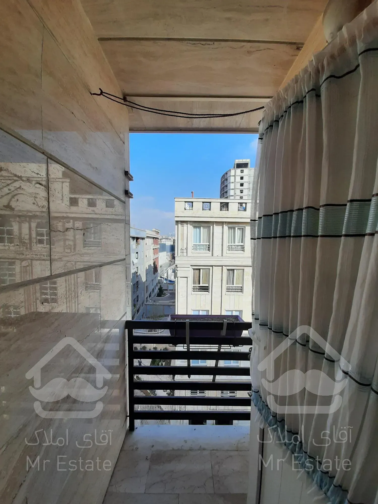 فروش ۸۵متری پنجره قدی تاپ لوکیشن همیلا