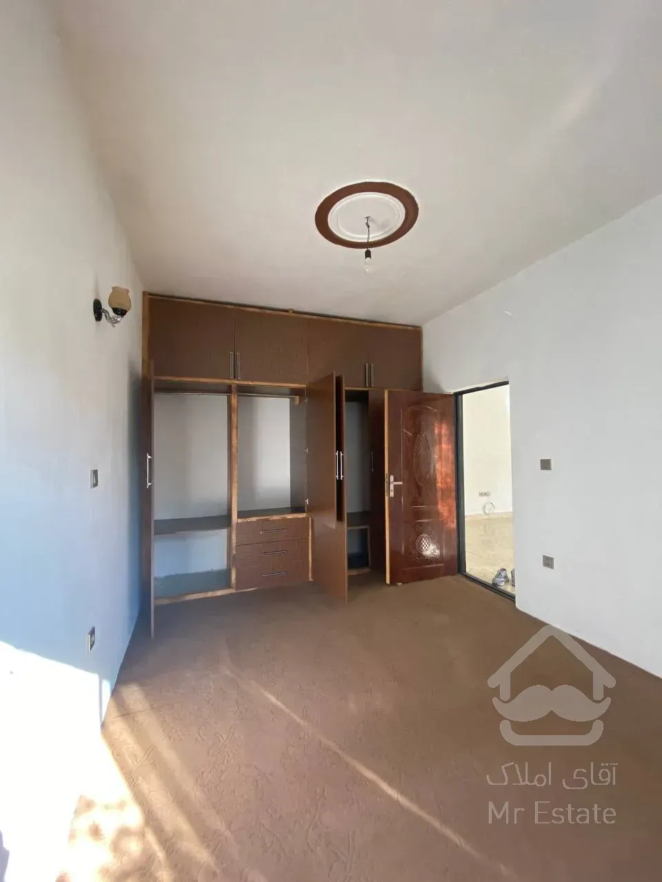 رهن و اجاره واحد ۱۶۰متری کمربندی ونوش