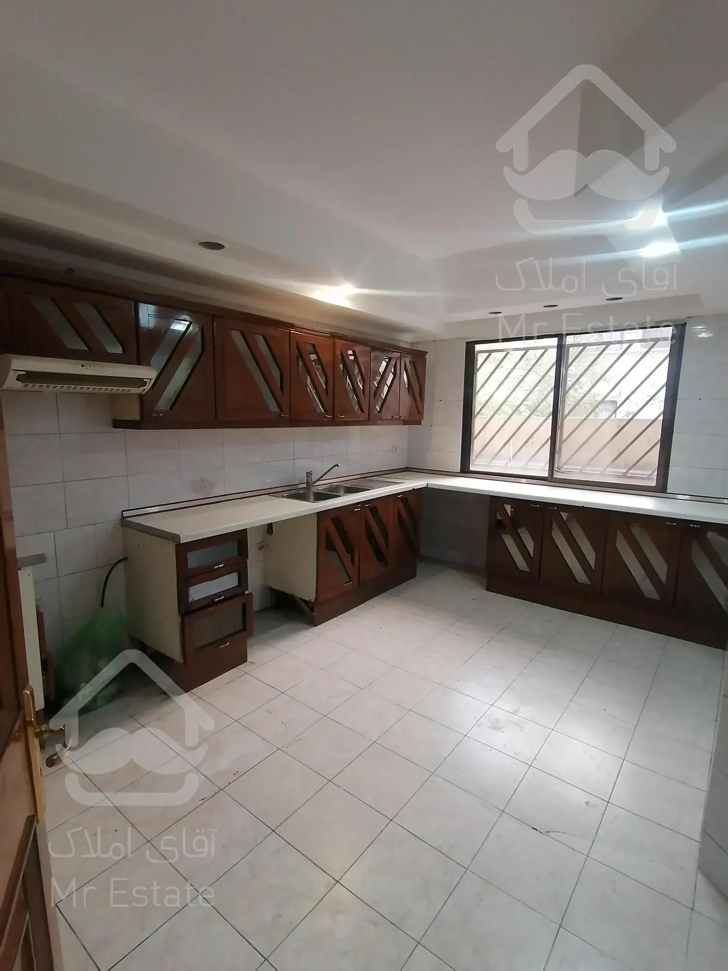 ۱۲۵متر زیر قیمت منطقه