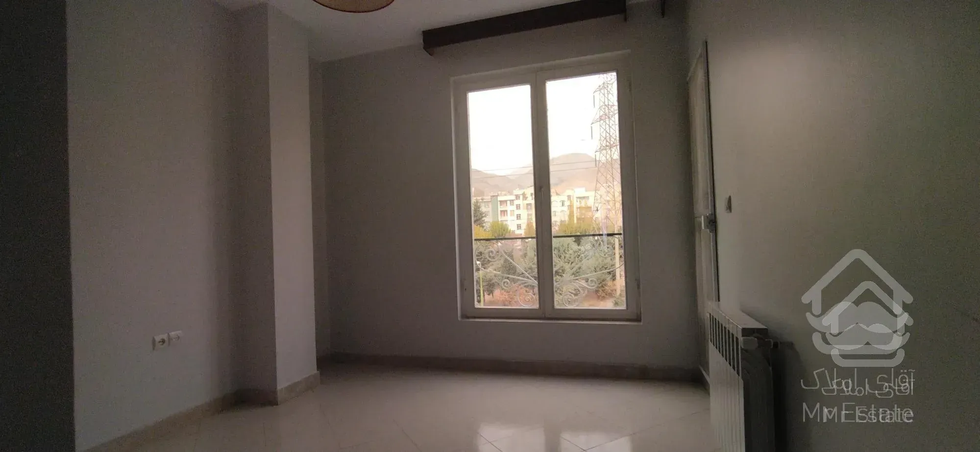 ۲۸۵متری/شمالی/چهار باغ