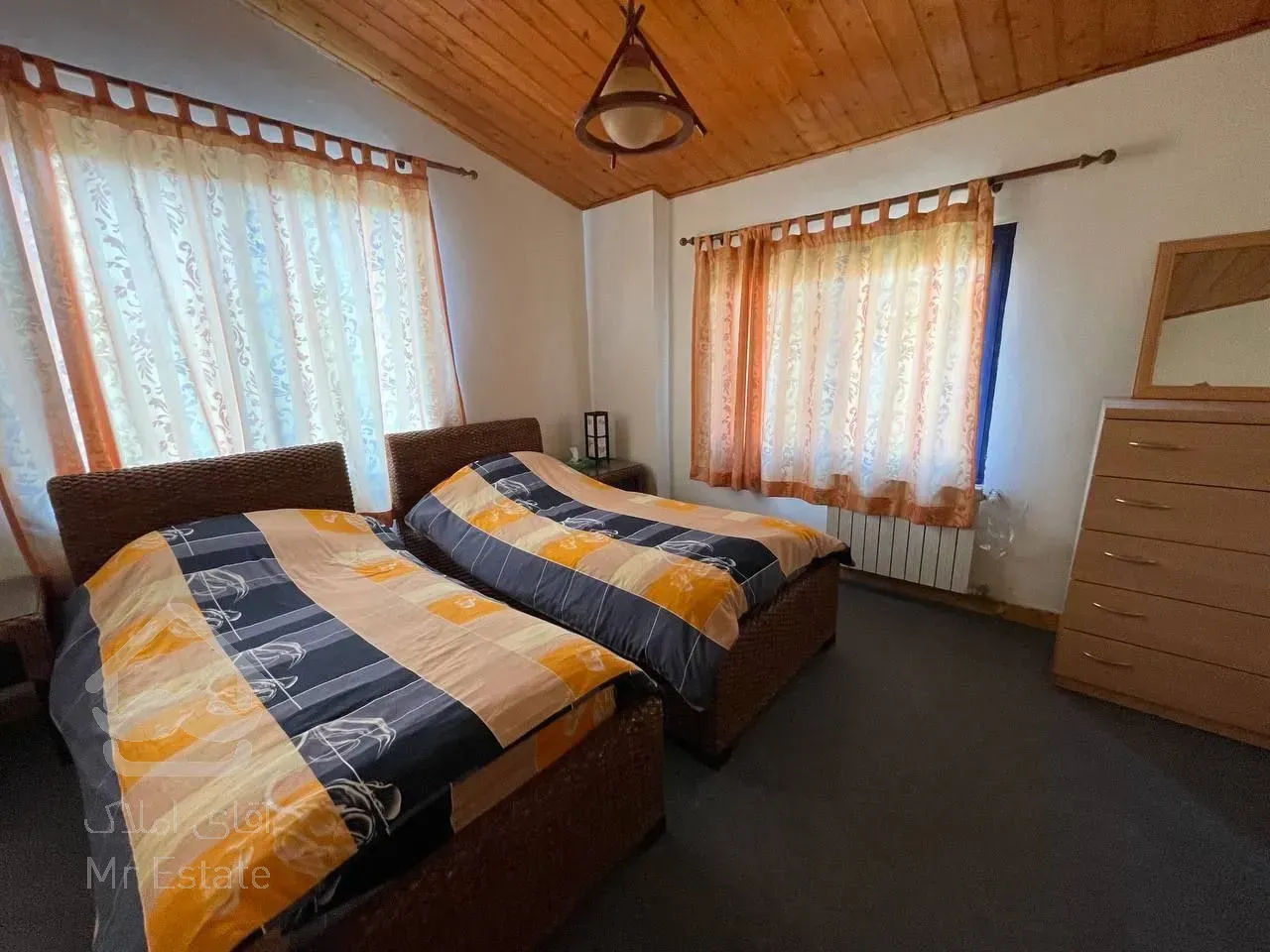 رهن و اجاره ویلا شهرکی مبله ۲۵۰متری سیاهرود