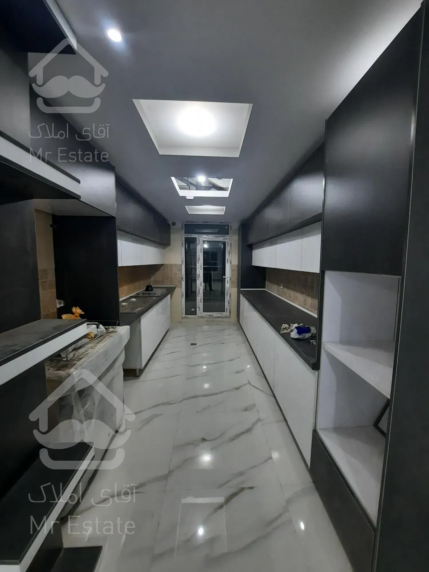 ۱۰۵ متر/۲ خواب/رو به افتاب/پونک همیلا