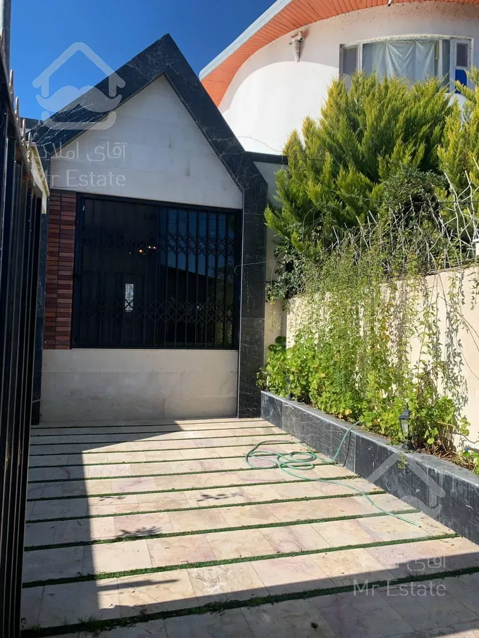 ویلا فلت مینیمال خوش نقشه در منطقه ای سرسبز