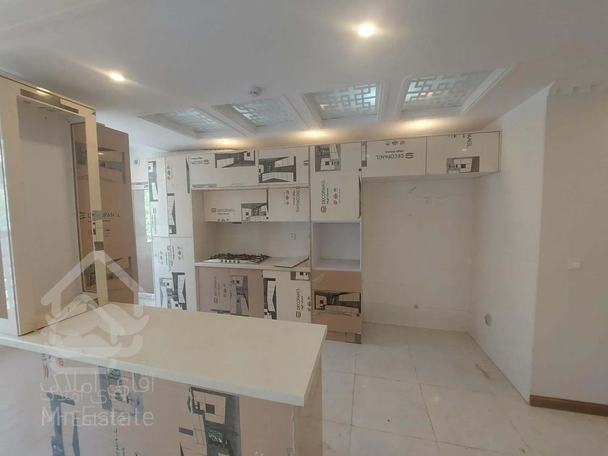 مقتح شمالی امیراتابک ۱۳۰متر رهن کامل ۳خواب