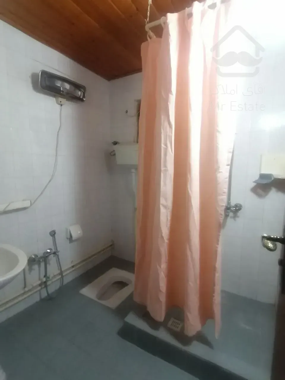 رهن و اجاره ویلا تخلیه شهرکی ۲۵۰متری یکتاسرا