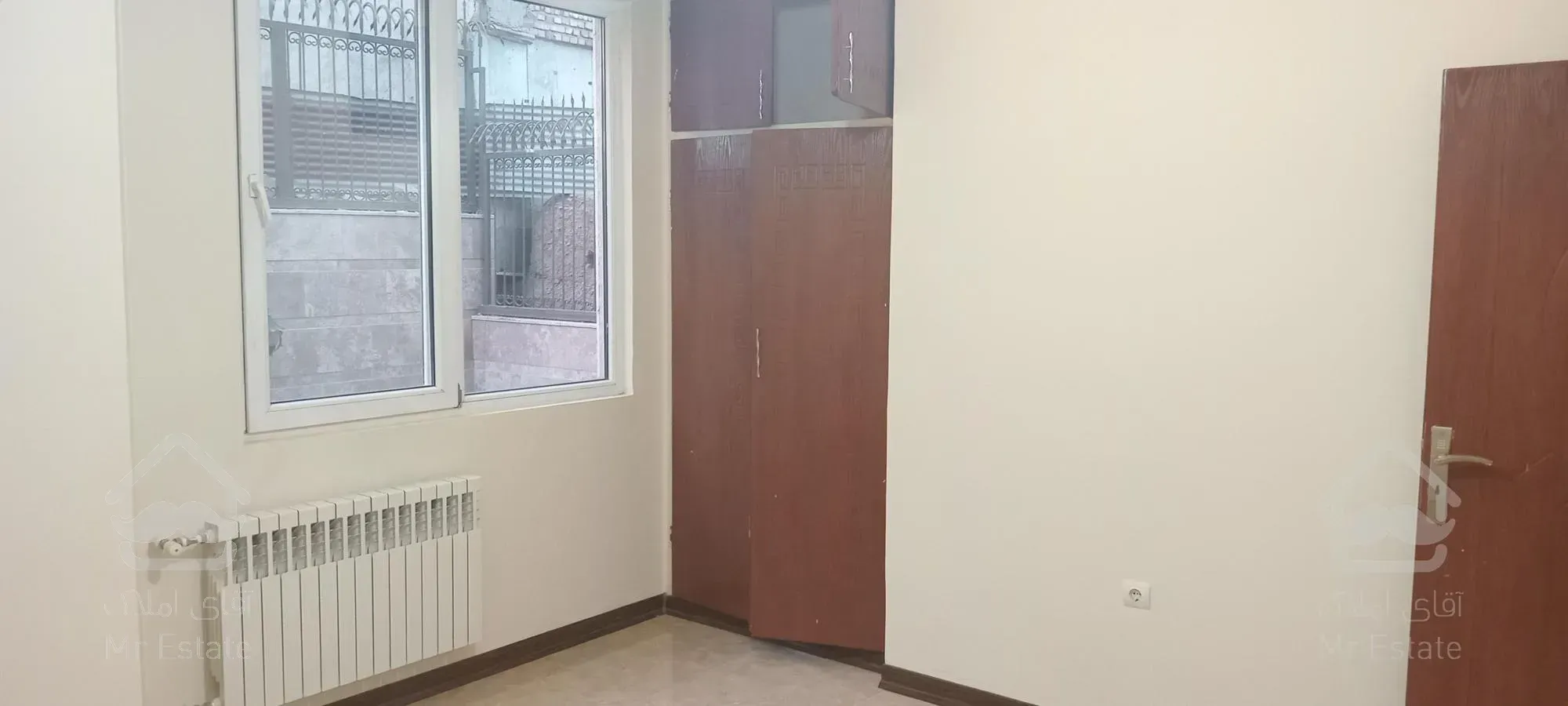 ۲۴۰ متر /۳ خوابه/فوق مدرن/ دریاچه چیتگر