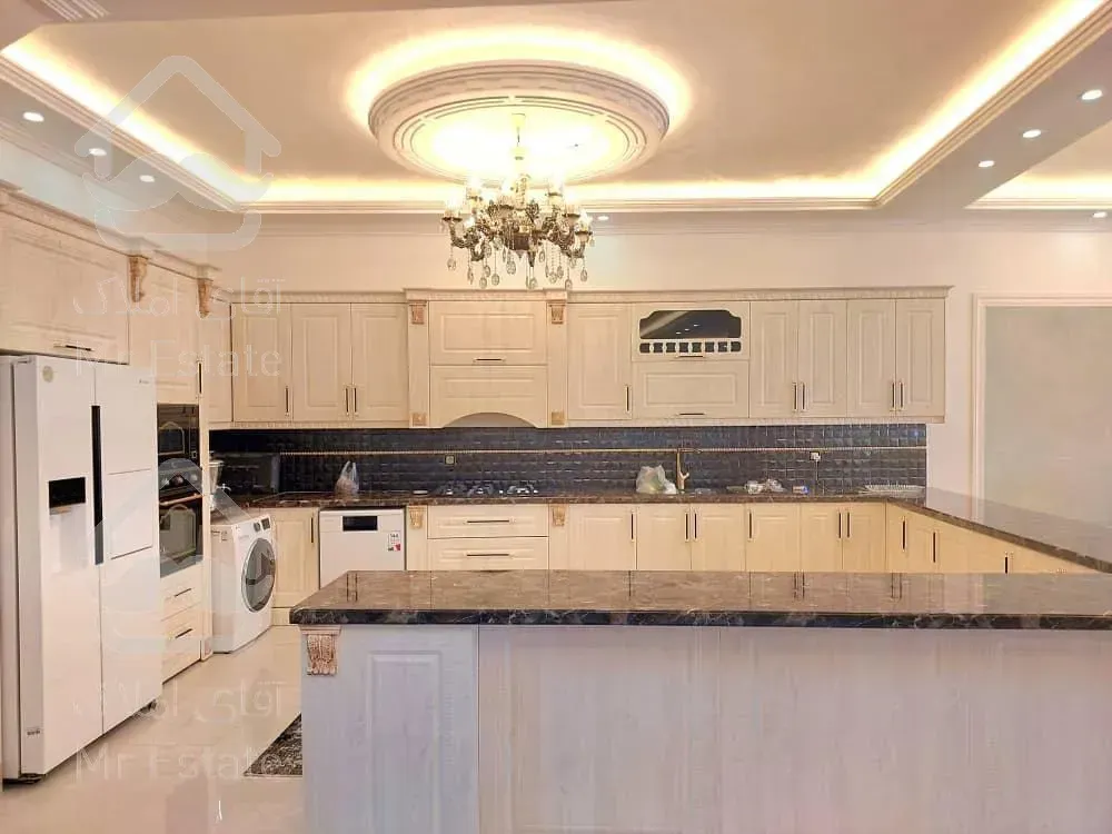 عمارت فاااخر/سنداررر/قلب شهریار