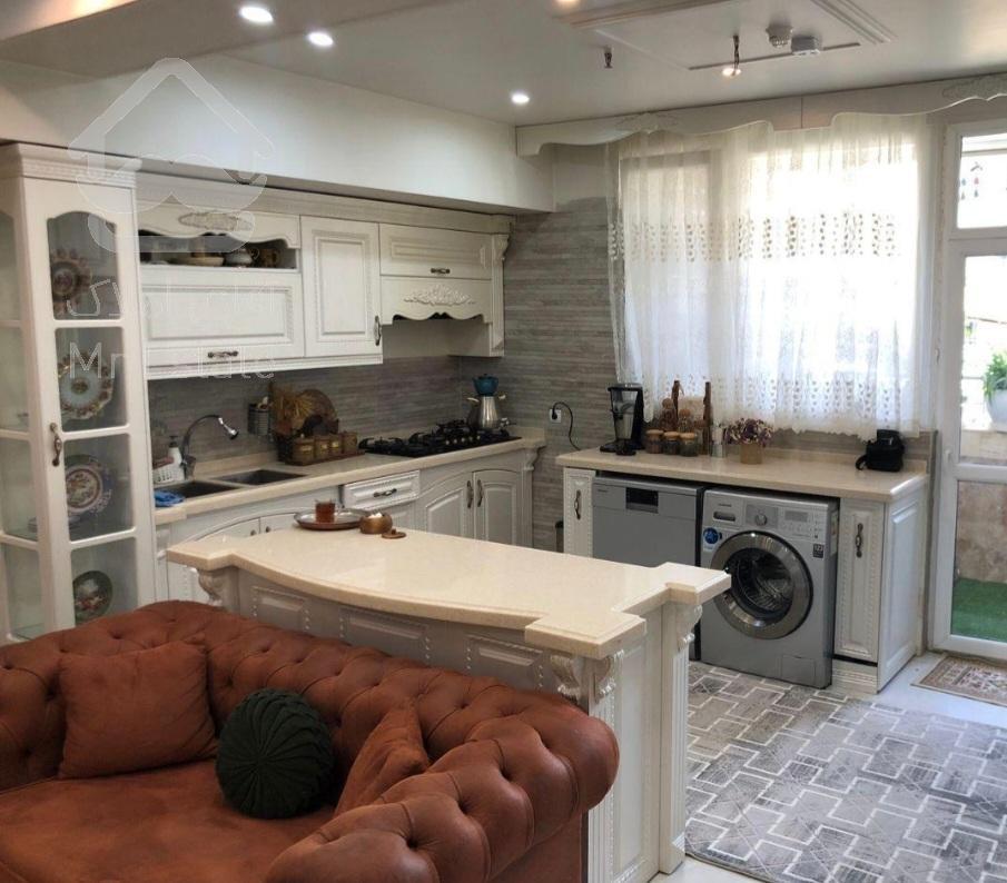 فروش اپارتمان ۹۲متر*دو کله نورگیر* کم واحد