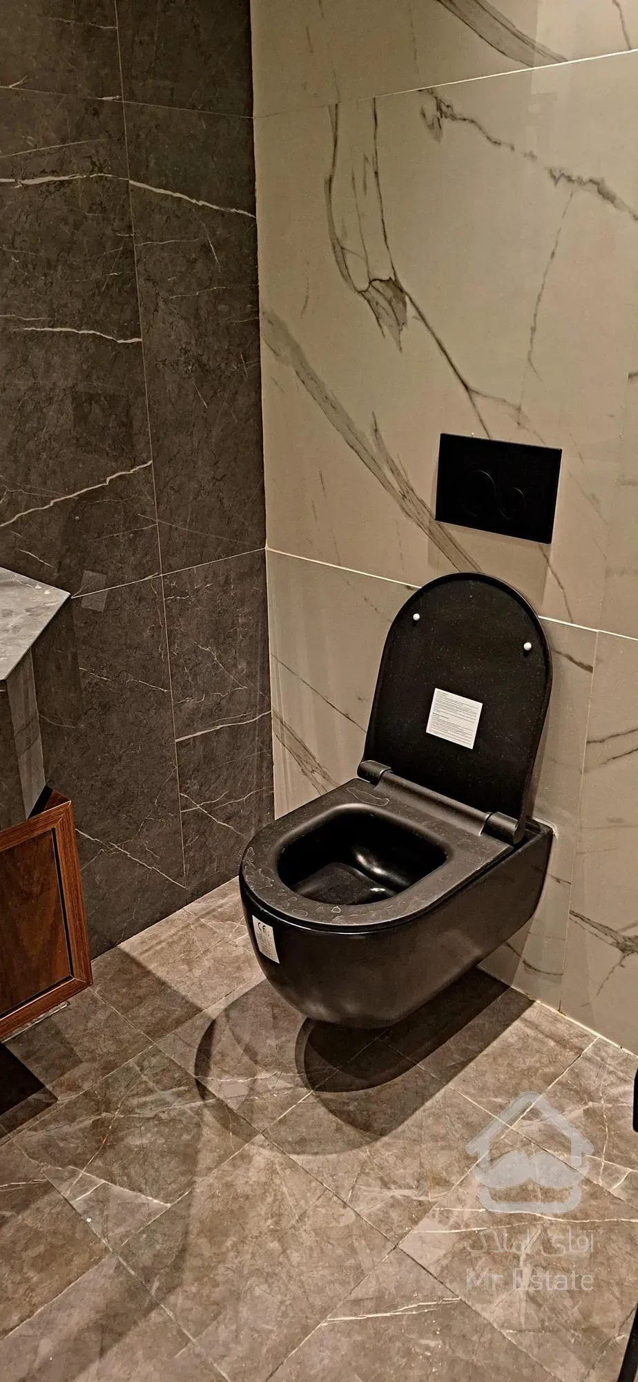 ۱۸۰متر نوساز مدرن کامرانیه فول مشاعات ۲پارکینگ