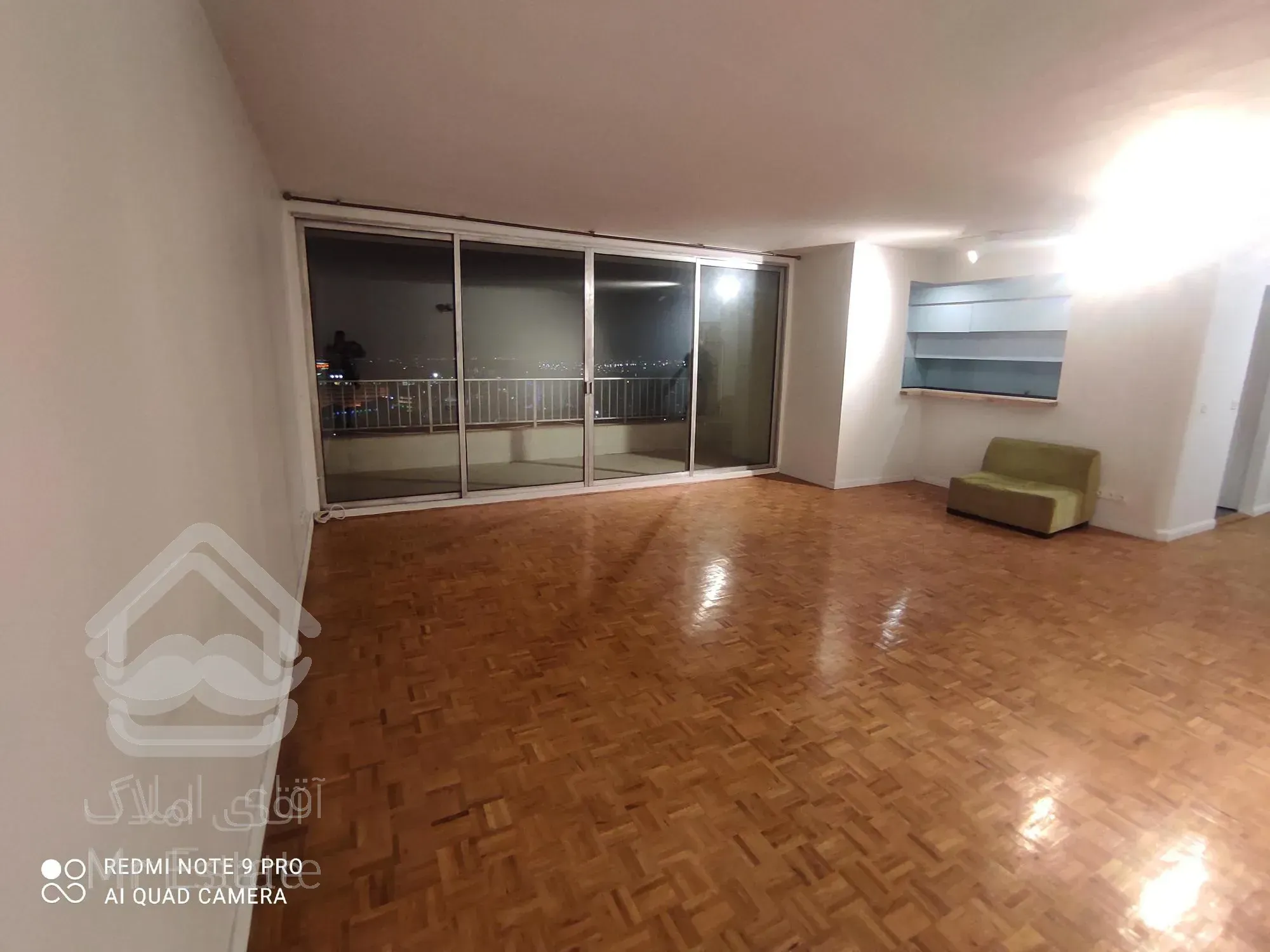 برج شهرک غرب ۱۲۰ متر فول امکانات