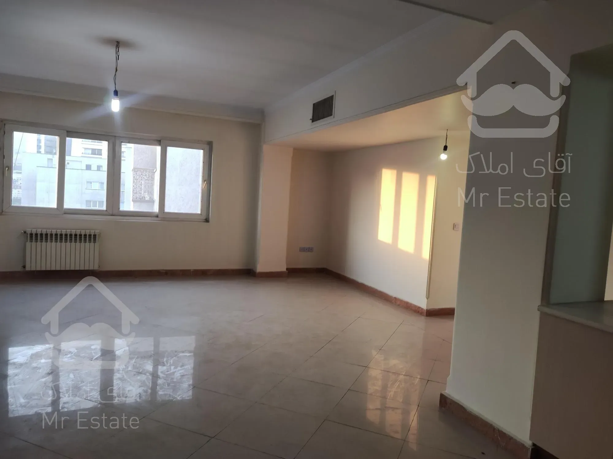 رهن و اجاره واحد ۱۴۵ متری در چیتگر دریاچه