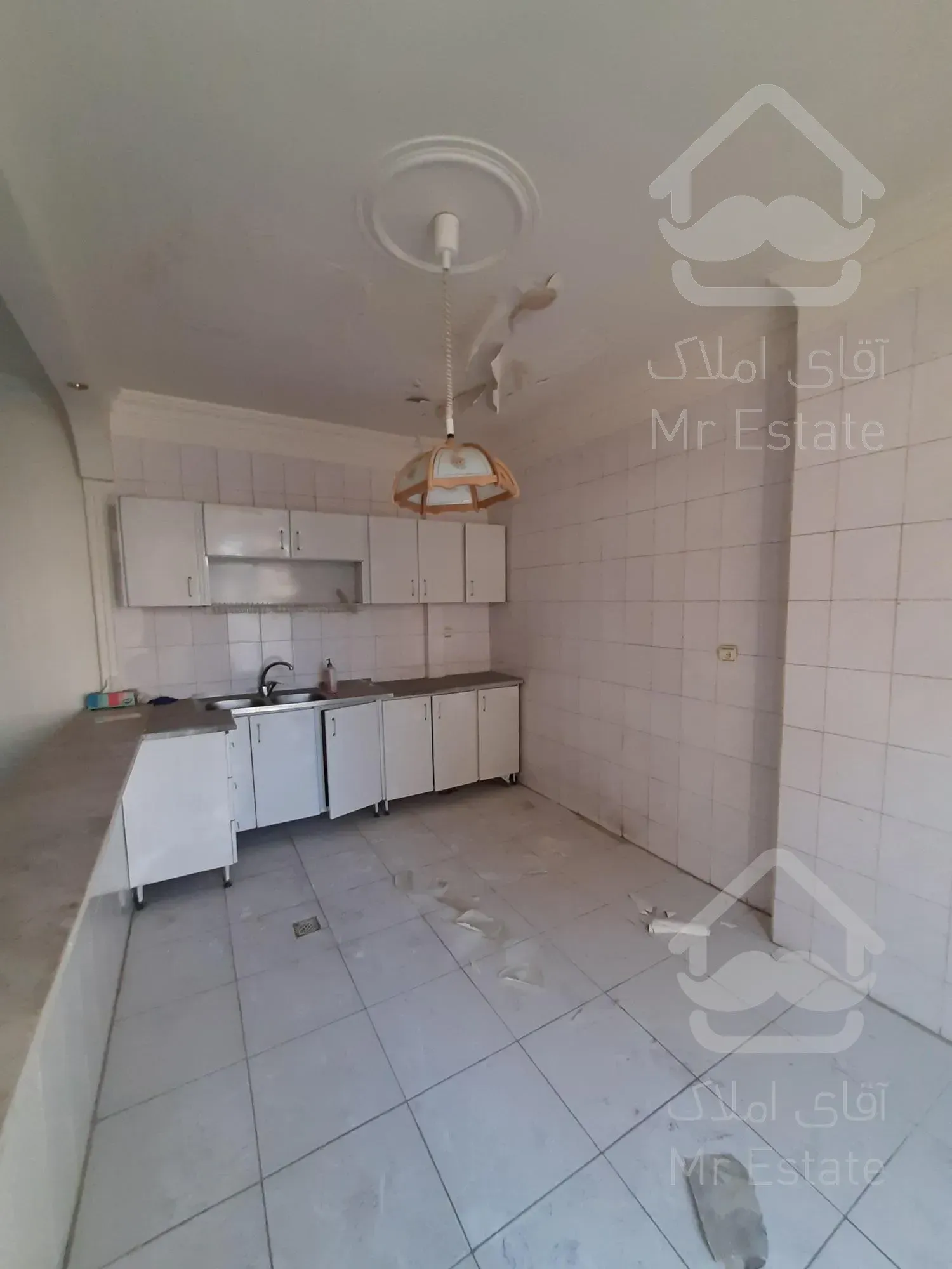 فروش استثناعی ۷۹متری زیر قیمت . کمالی شرقی