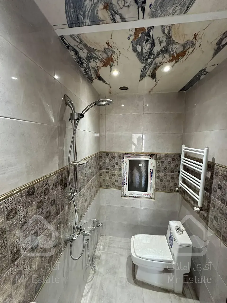 آپارتمان 3خوابه لوکس با موقعیت بی نظیر