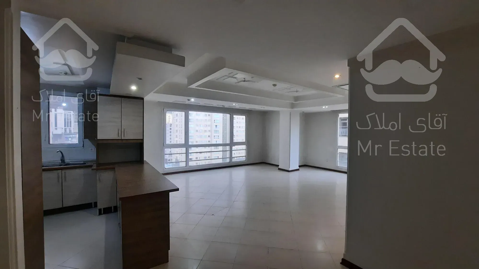 ۱۳۰ متر / ویو بدون مشرف / دریاچه