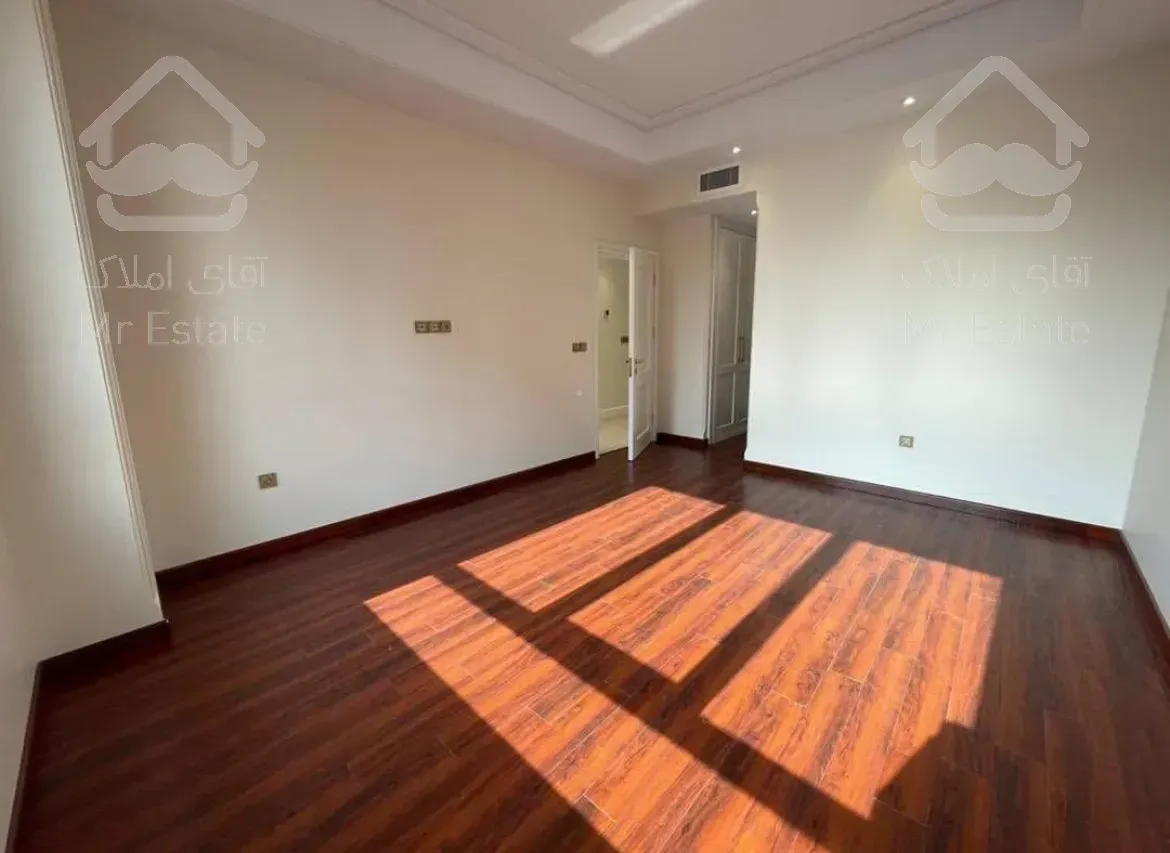 اجاره ۲۲۰ متر شریفی منش ۲پارکینگ فول مشاعات