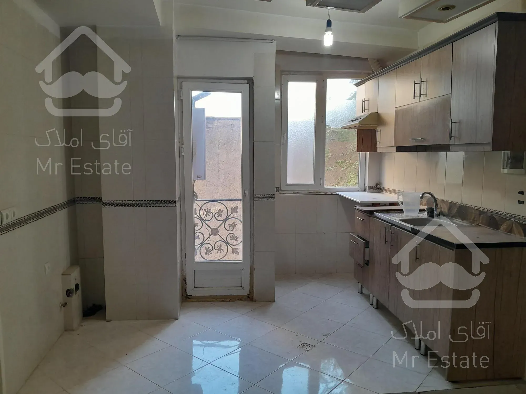 آپارتمان ۴۲ متر اسانسور انباری