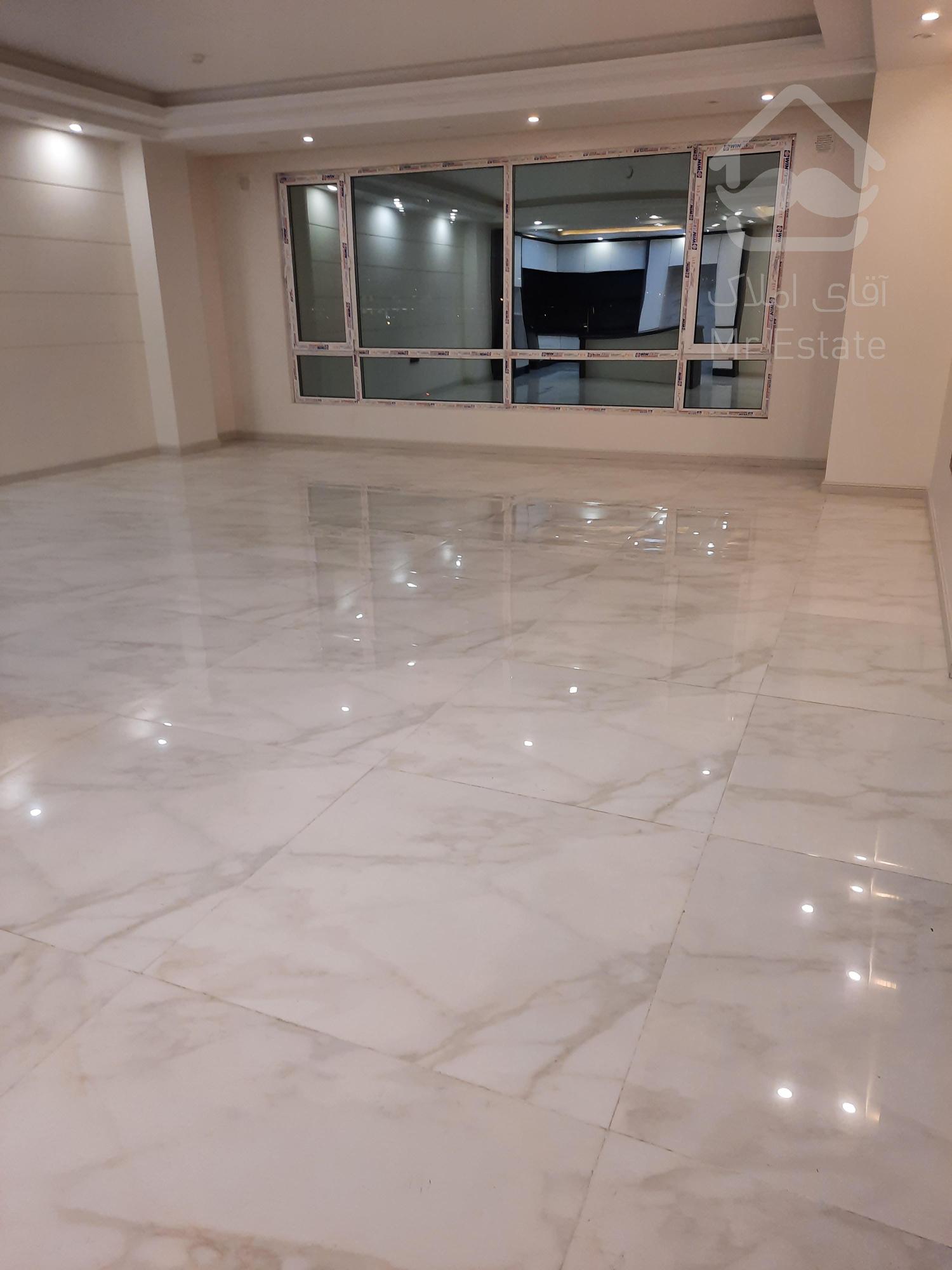 118متر/کردستان/آزادگان ۲پارکینگ