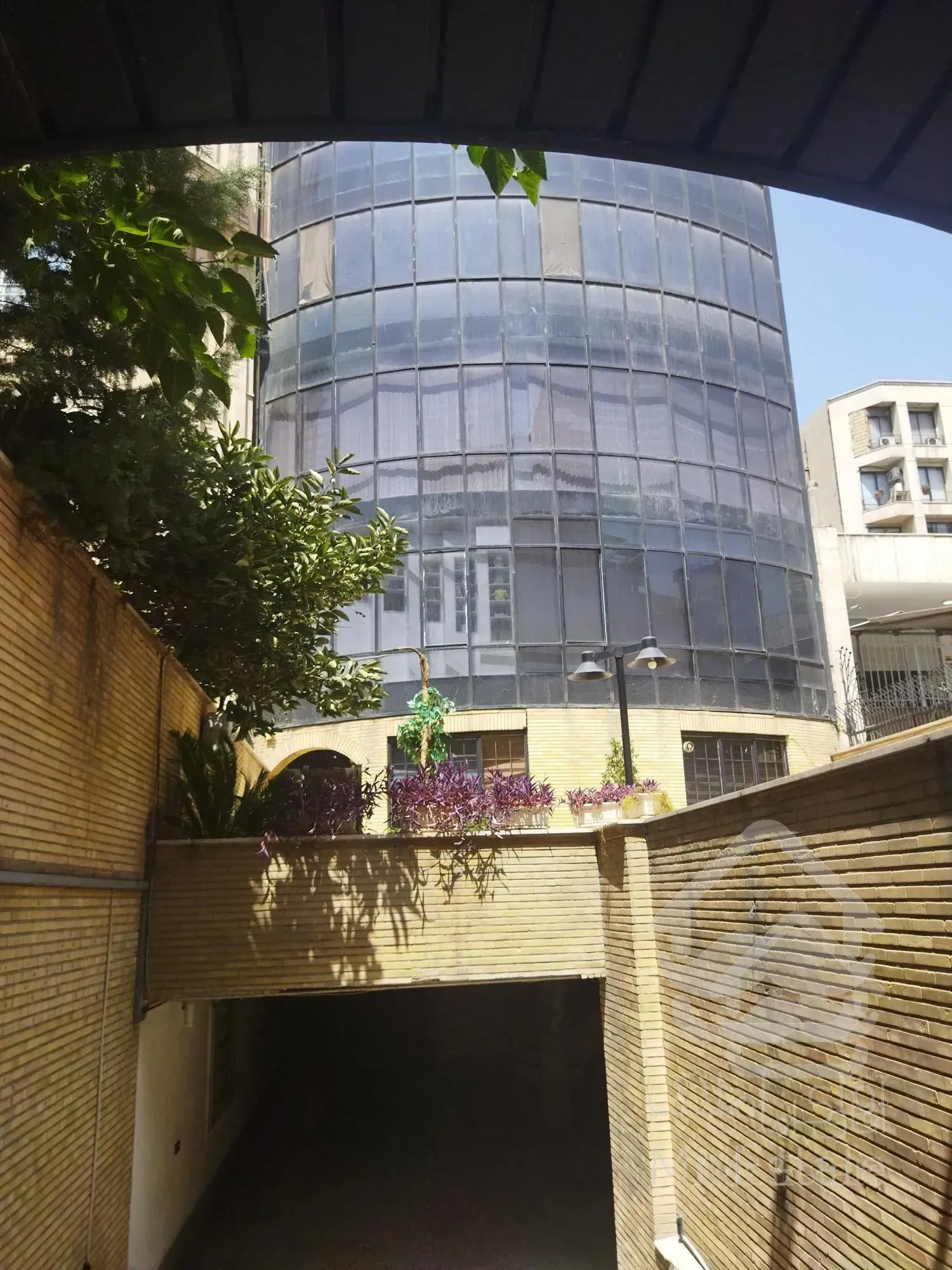 مطهری میر عماد ۸۷ متر سند اداری